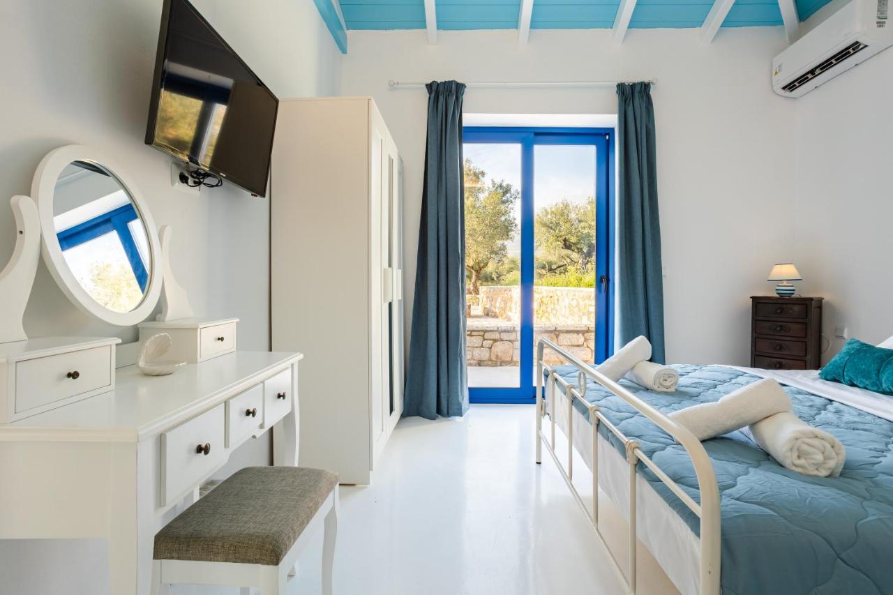 Mani Holiday House Kotronion  外观 照片
