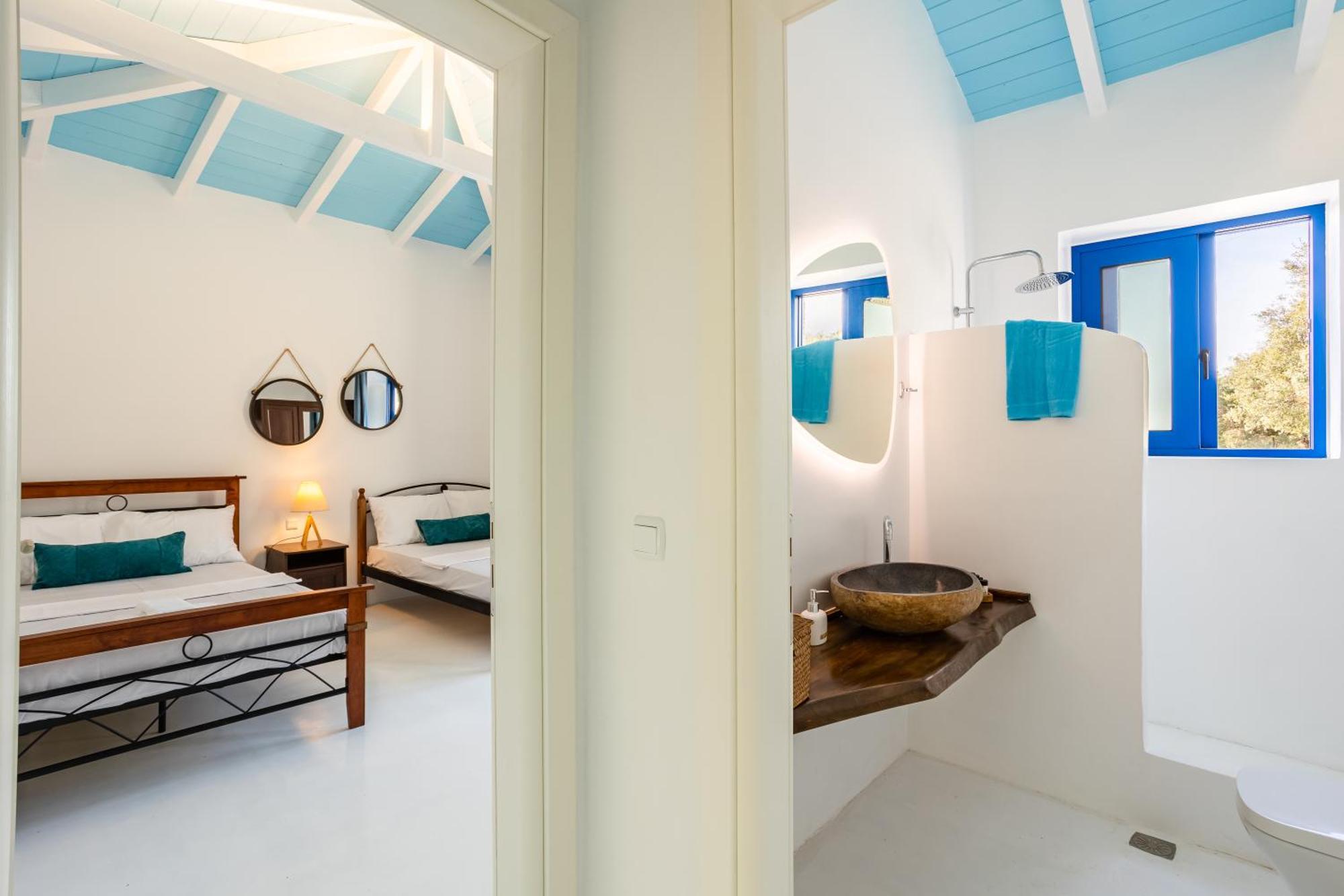 Mani Holiday House Kotronion  外观 照片